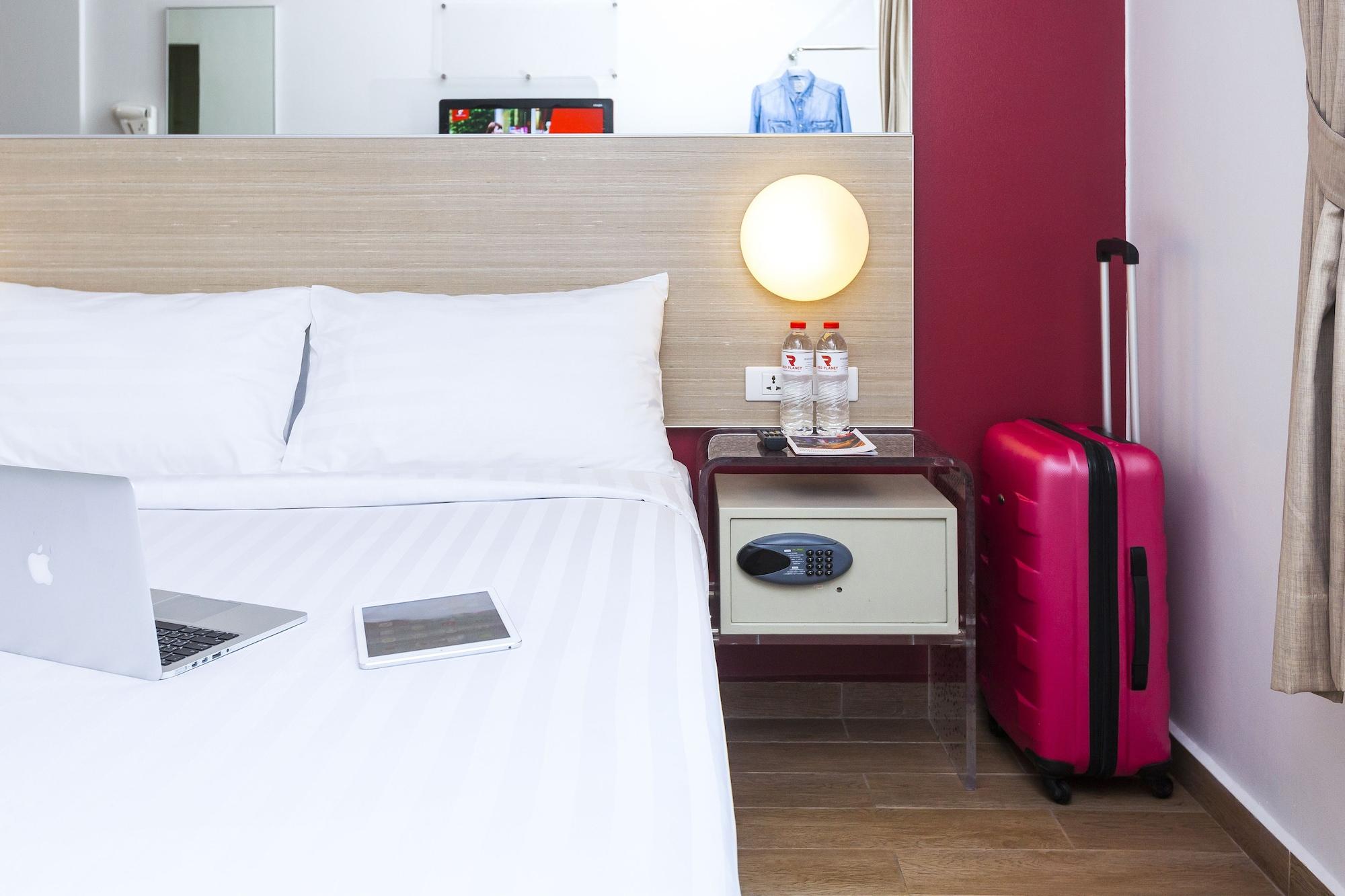 Monoloog Hotel Pekanbaru Extérieur photo