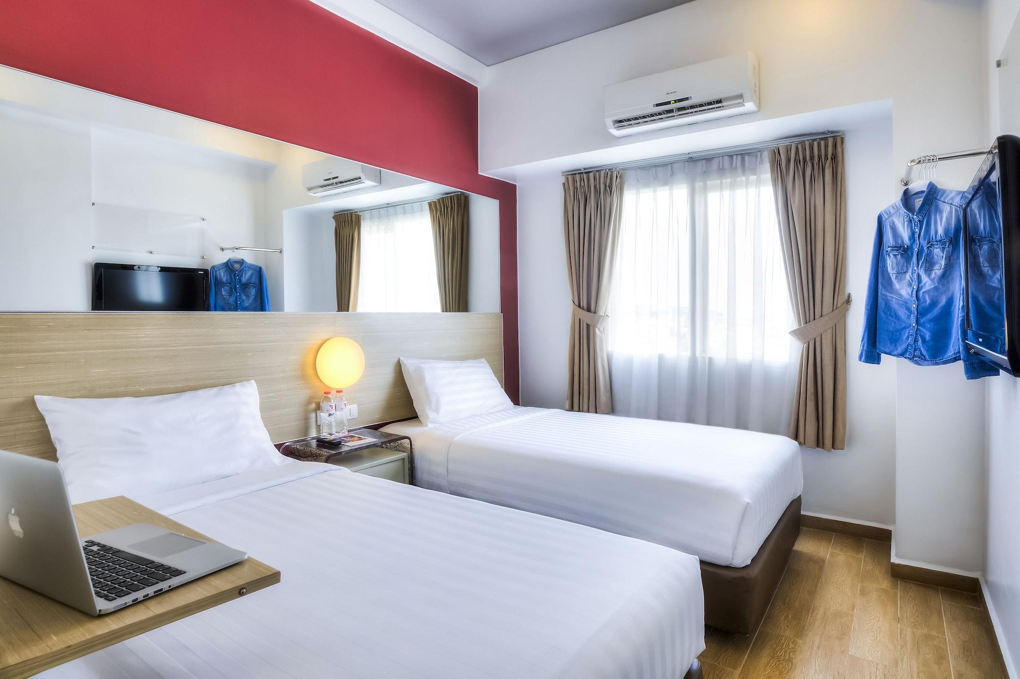 Monoloog Hotel Pekanbaru Extérieur photo