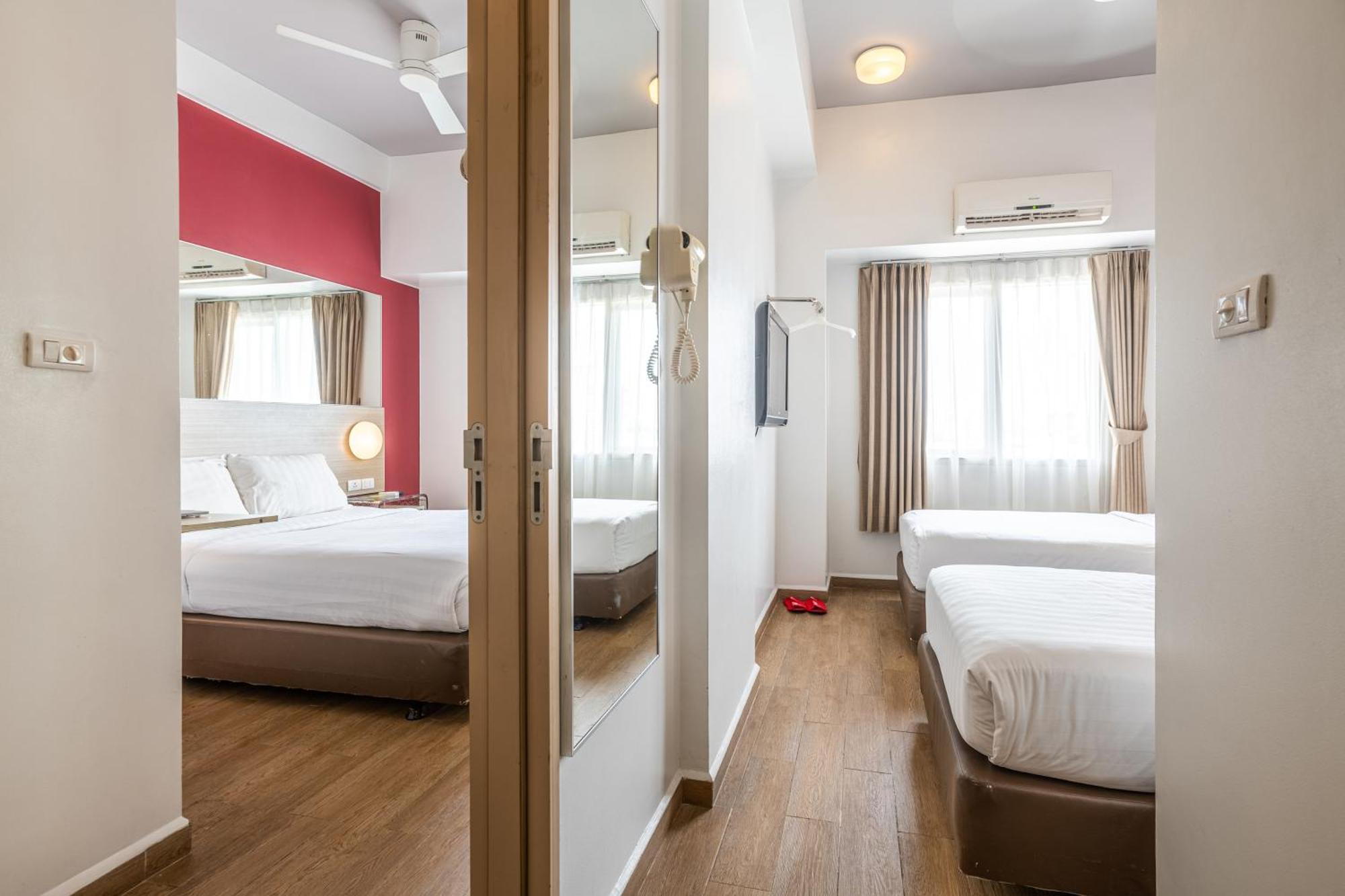 Monoloog Hotel Pekanbaru Extérieur photo