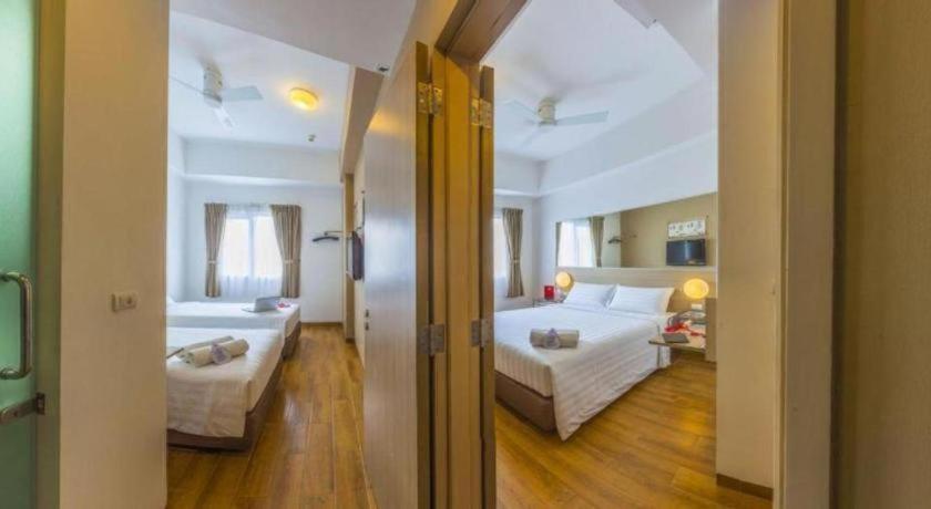 Monoloog Hotel Pekanbaru Extérieur photo
