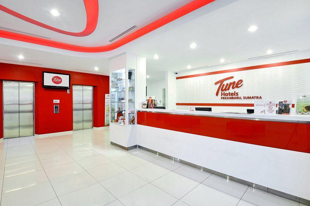 Monoloog Hotel Pekanbaru Extérieur photo