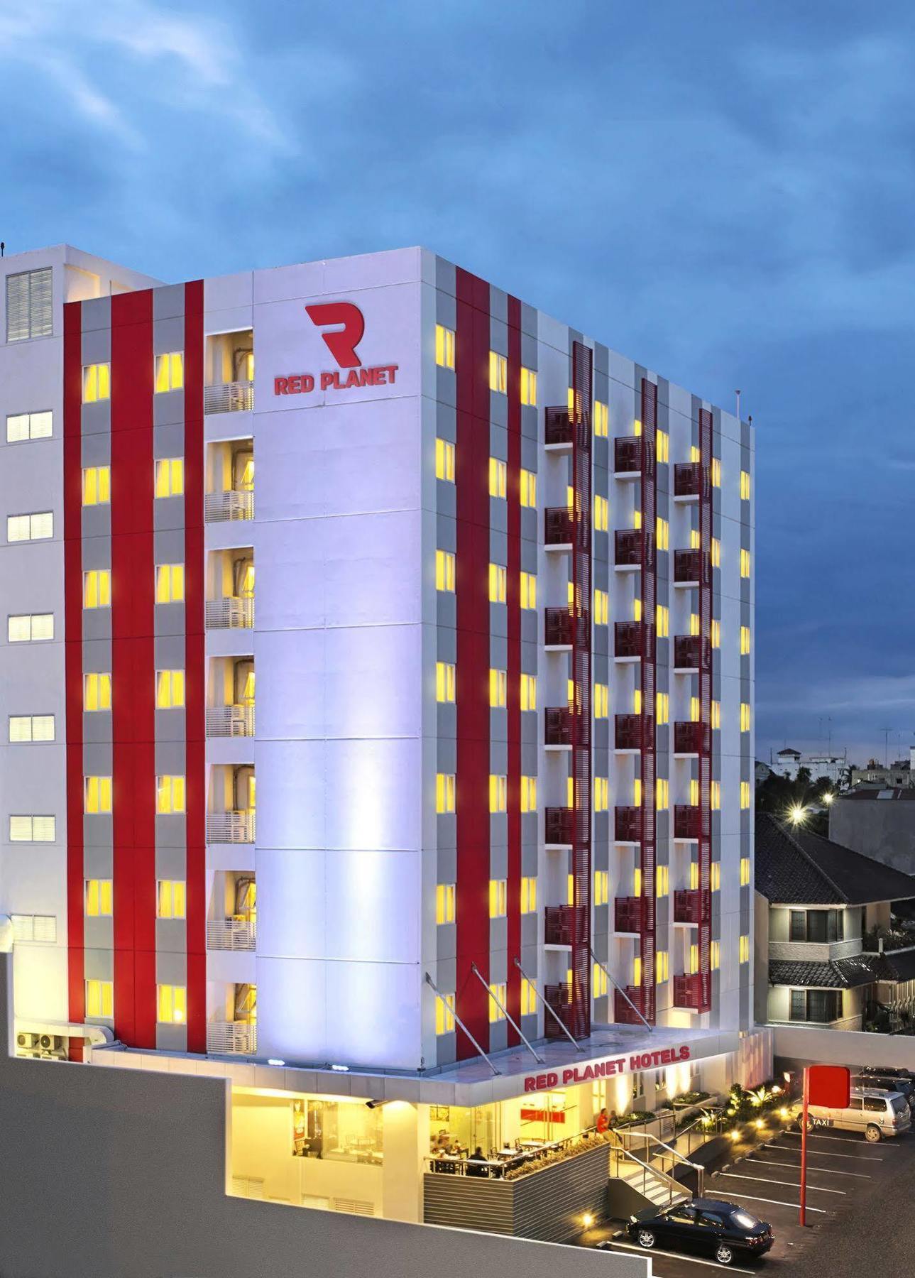 Monoloog Hotel Pekanbaru Extérieur photo