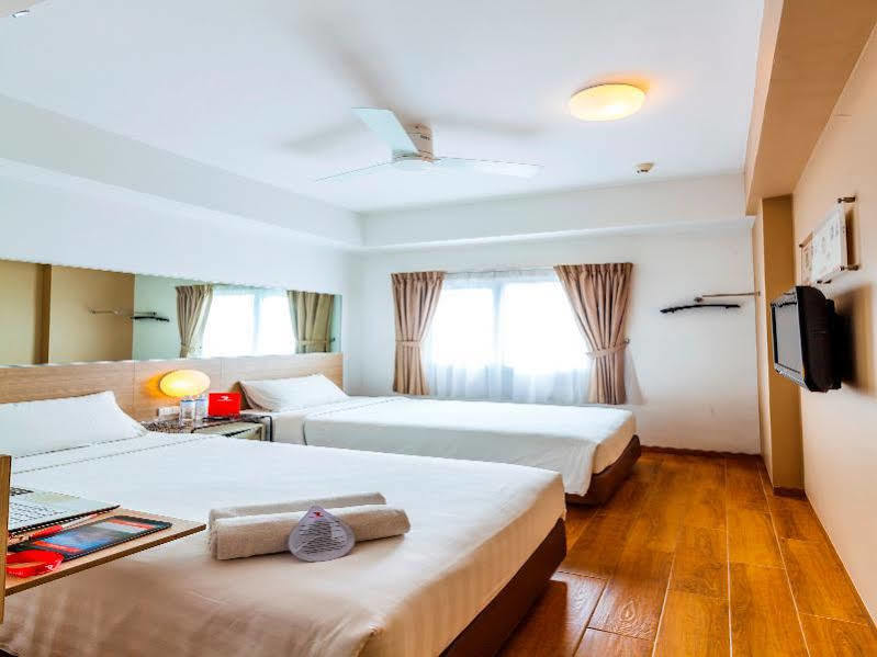 Monoloog Hotel Pekanbaru Extérieur photo